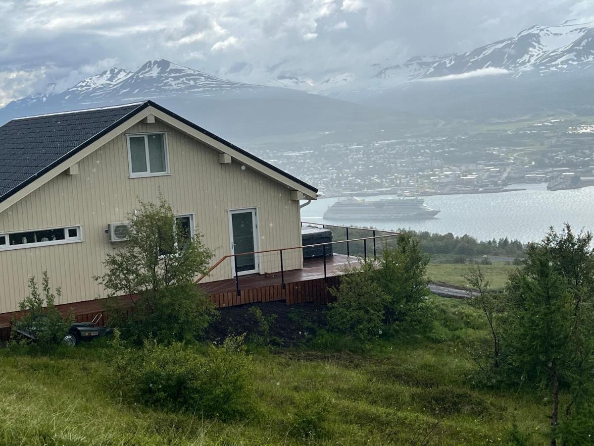 Akureyri - Cabin With An Amazing View Exteriör bild